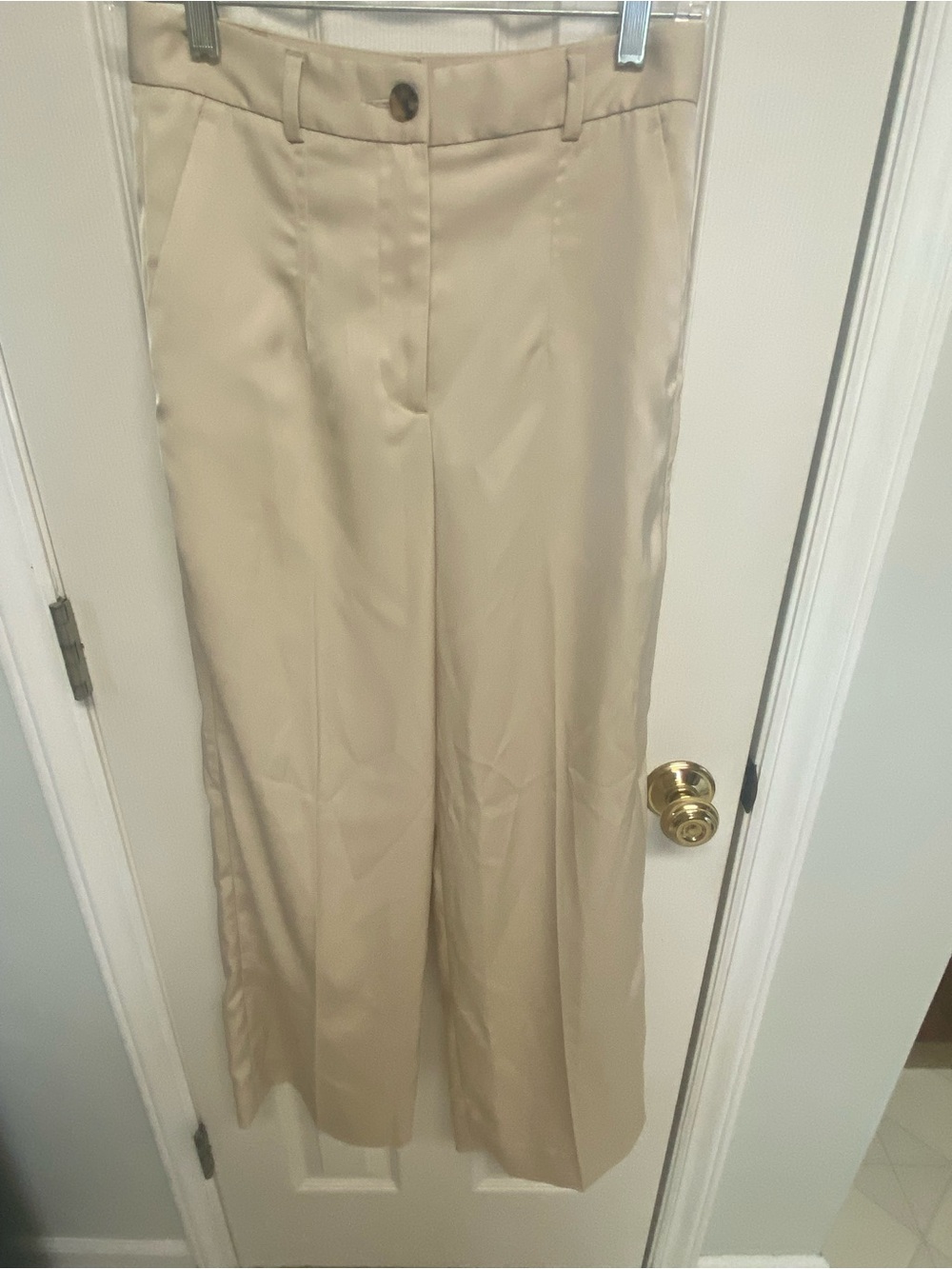 Banana Republic-Wide Leg High-Rise Pants in Beige - Picture 2 of 6